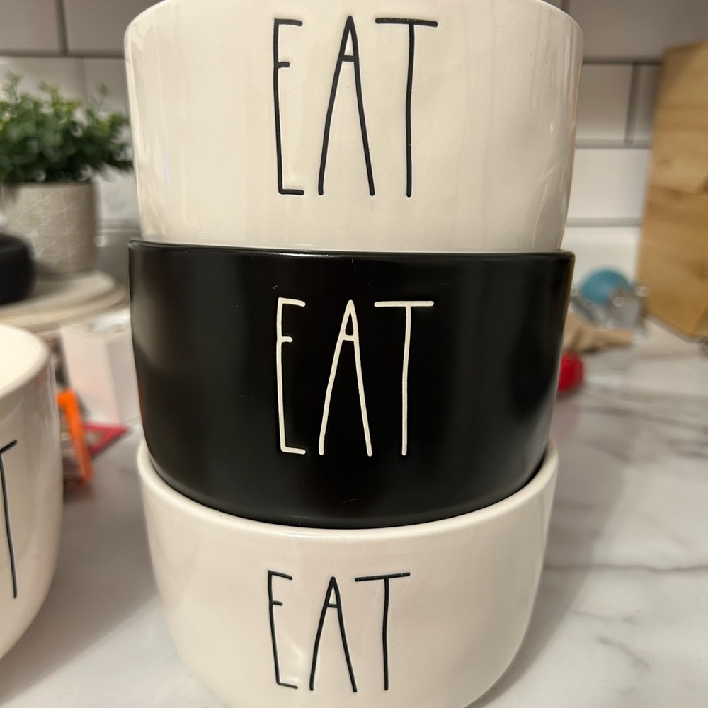 Rae Dunn Black and White 'EAT' Bowls Set